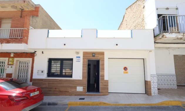 Adosado - Alquiler - Pilar de la Horadada - Torre De La Horadada