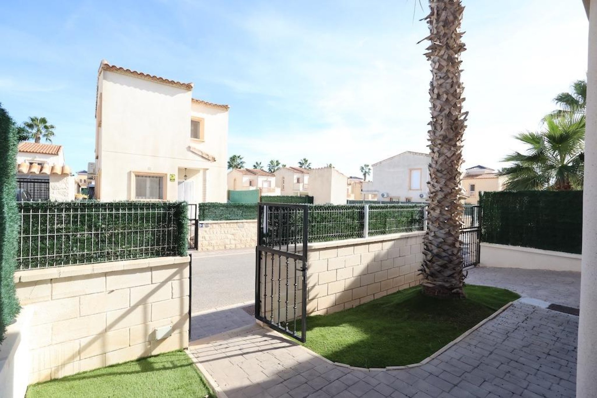 Alquiler - Chalet - Guardamar del Segura - Urb el raso