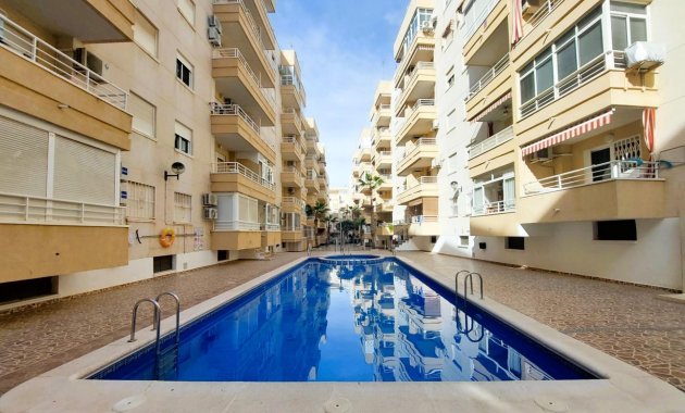 Apartamento - Segunda Mano - Torrevieja - Centro