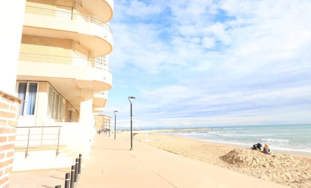 Apartamento  - Segunda Mano - Torrevieja - La Mata