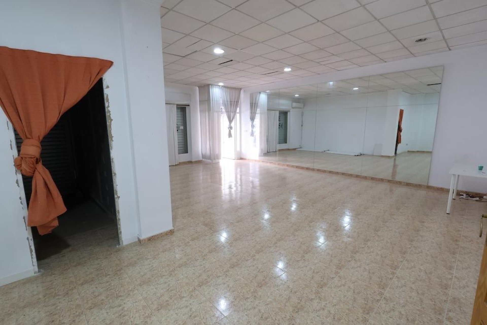 Bestaande woning  - Commerciële panden - Torrevieja - Centro