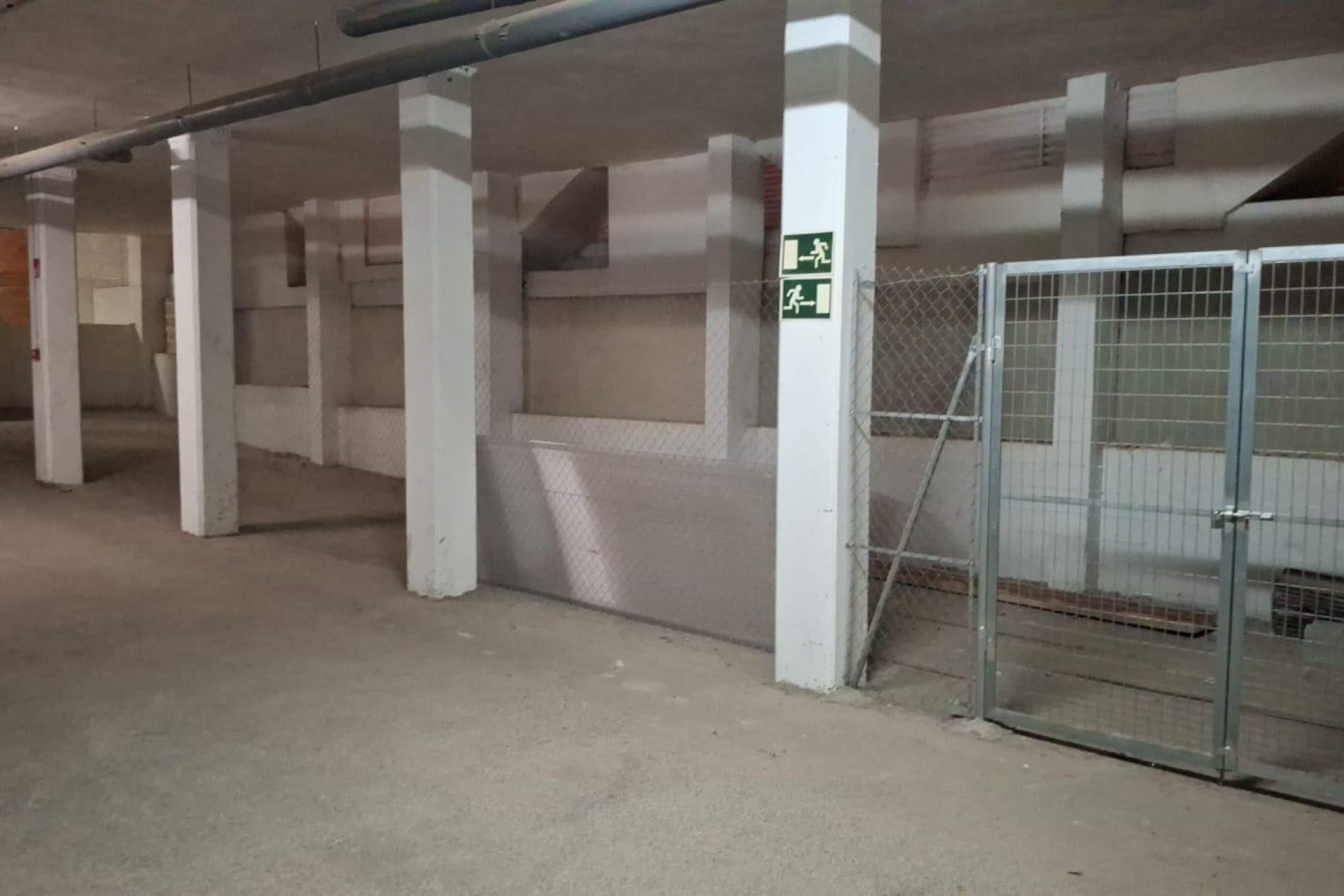 Bestaande woning  - Garage - Orihuela Costa - Los Almendros-La Florida