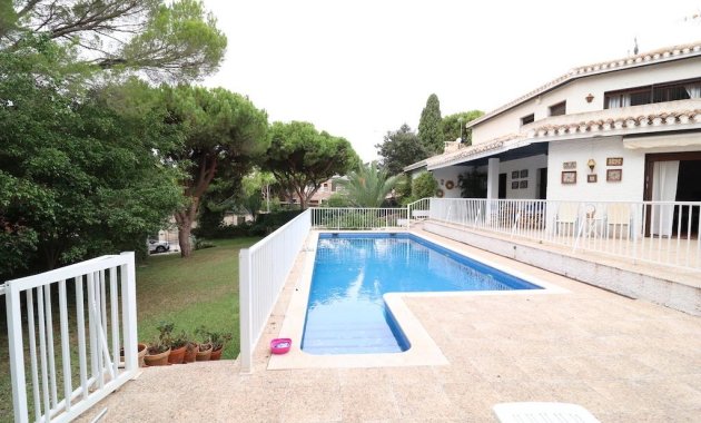 Chalet - Herverkoop - Orihuela Costa - Campoamor