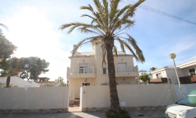 Chalet - Odsprzedaż - Orihuela Costa - Cabo Roig