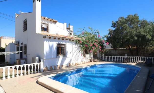 Chalet - Odsprzedaż - Orihuela Costa - Cabo Roig