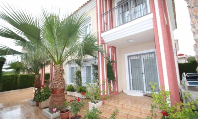 Chalet - Verhuur - Orihuela Costa - ALQ226