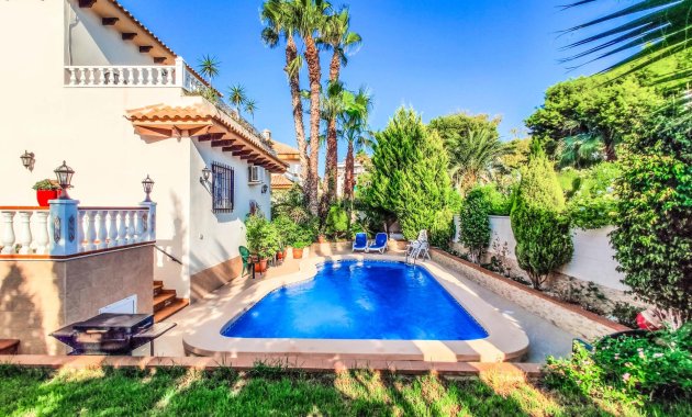 Chalet - Wynajem długoterminowy - Orihuela Costa - ALQ386