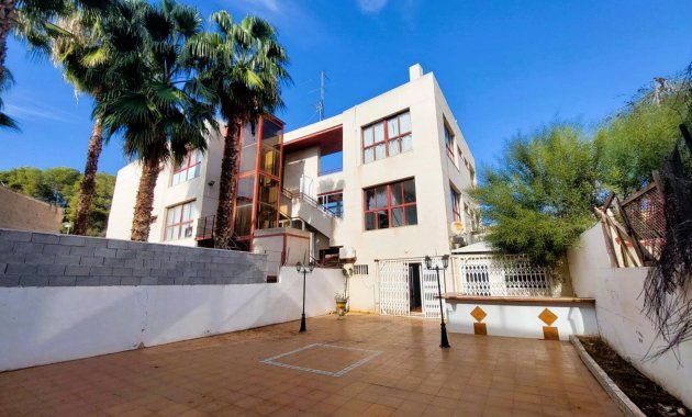 Commercial Premises - Resale - Torrevieja - Los balcones