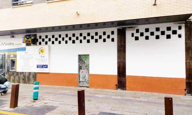 Commercial Premises - Resale - Torrevieja - Puerto