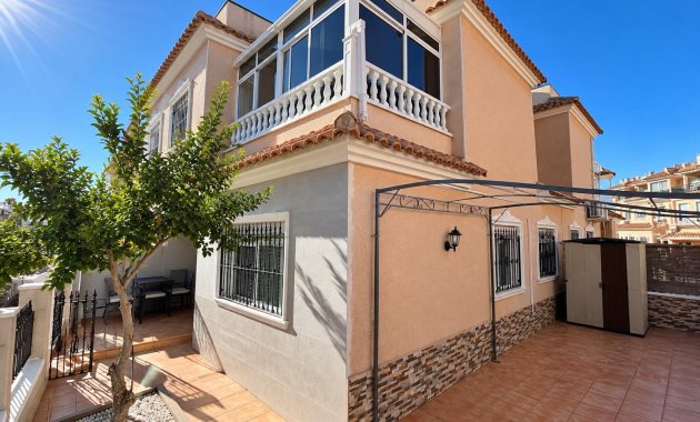 dom bliźniaczy - Wynajem długoterminowy - Orihuela Costa - La Regia
