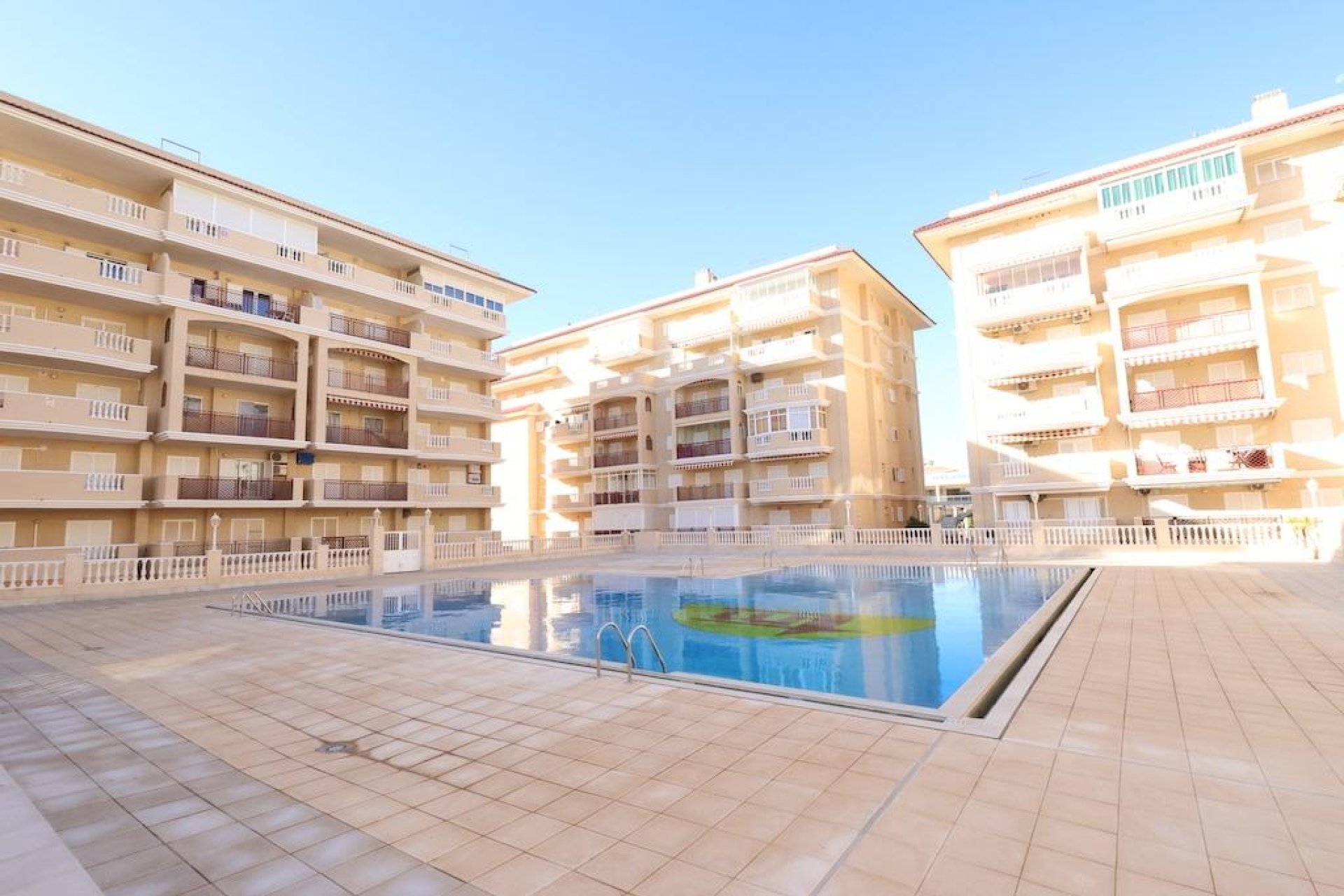 Herverkoop - Apartamento - Torrevieja - La Mata