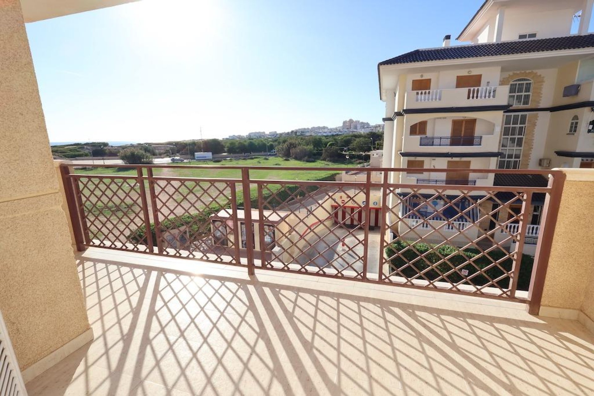 Herverkoop - Apartamento - Torrevieja - La Mata