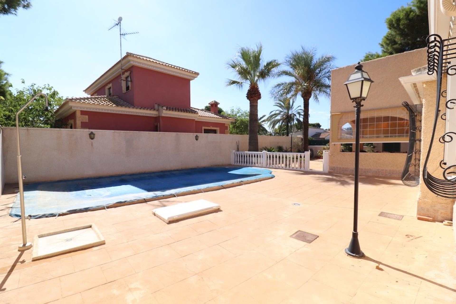 Herverkoop - Chalet - Orihuela Costa - Punta Prima