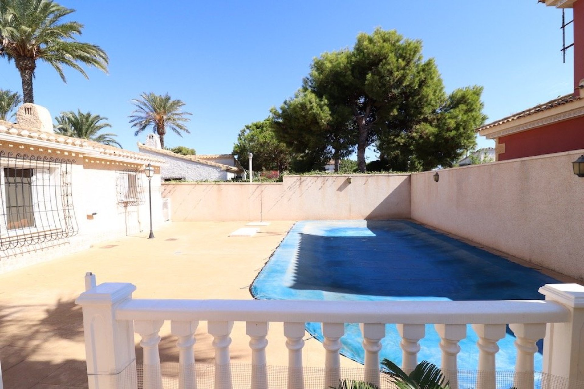 Herverkoop - Chalet - Orihuela Costa - Punta Prima