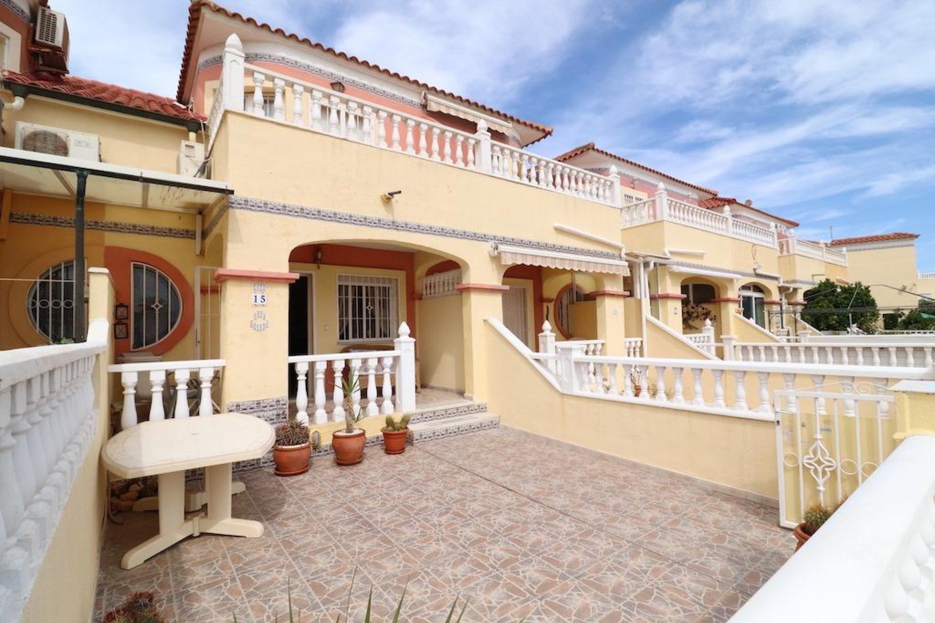 Location à long terme - Maison de ville - Orihuela Costa - La Zenia