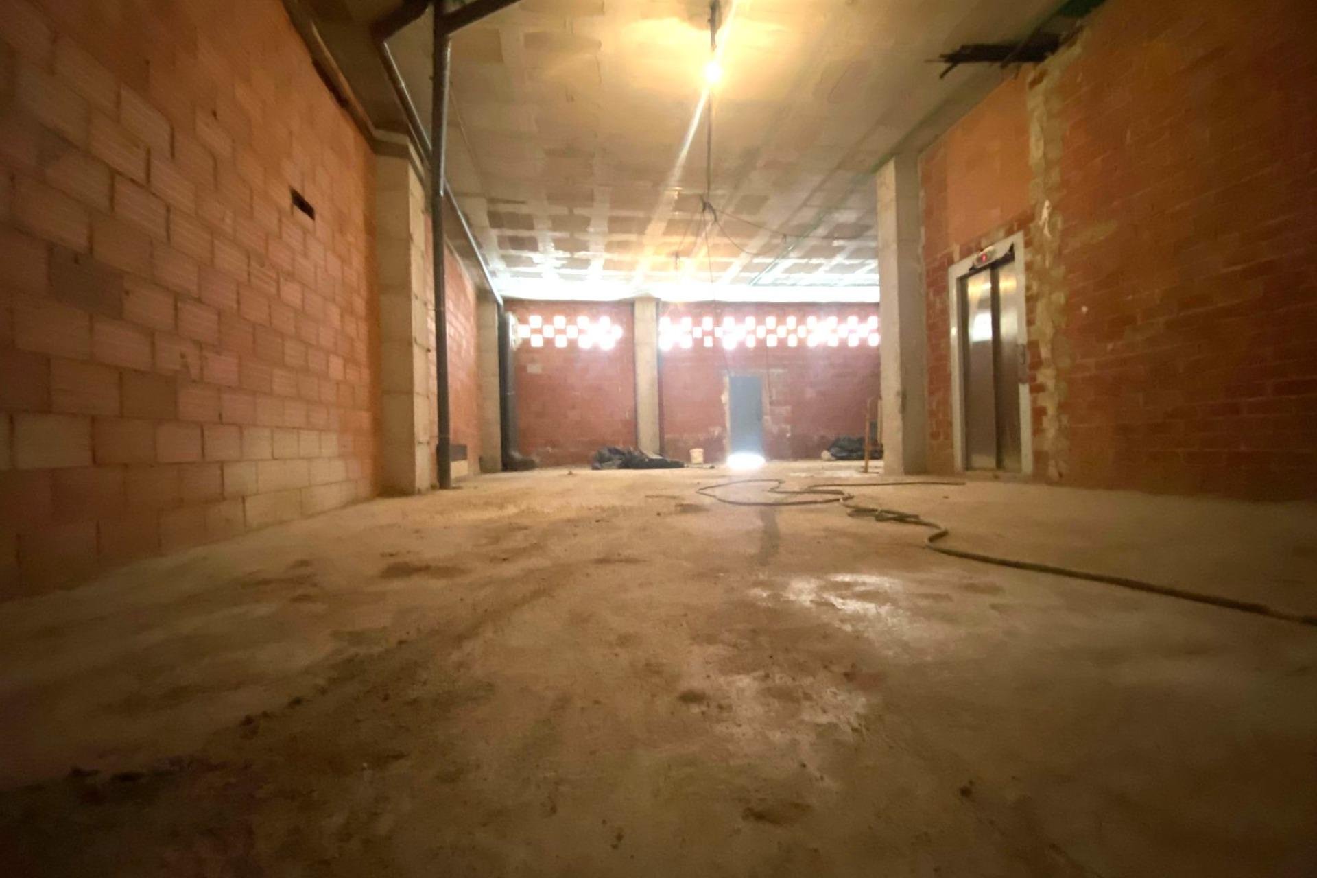 Location - Local commercial - Torrevieja - Puerto