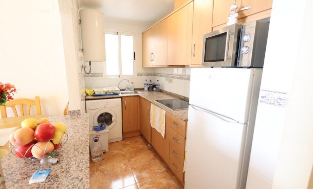 Mieszkanie w bloku - Odsprzedaż - Torrevieja - Playa de los Locos
