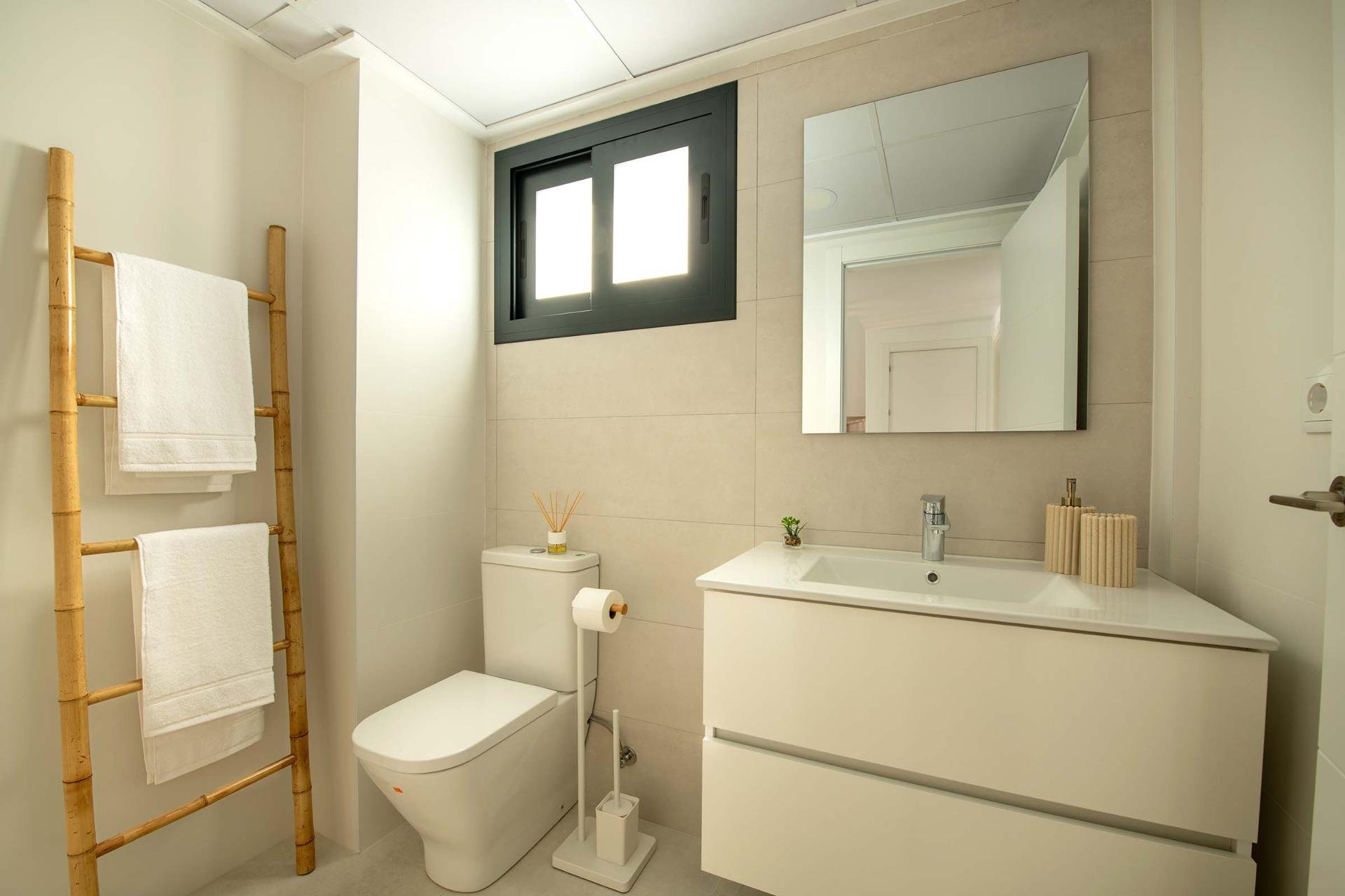 Nieuwbouw Woningen - Bungalow op de bovenste verdieping - Cox - San Fernando