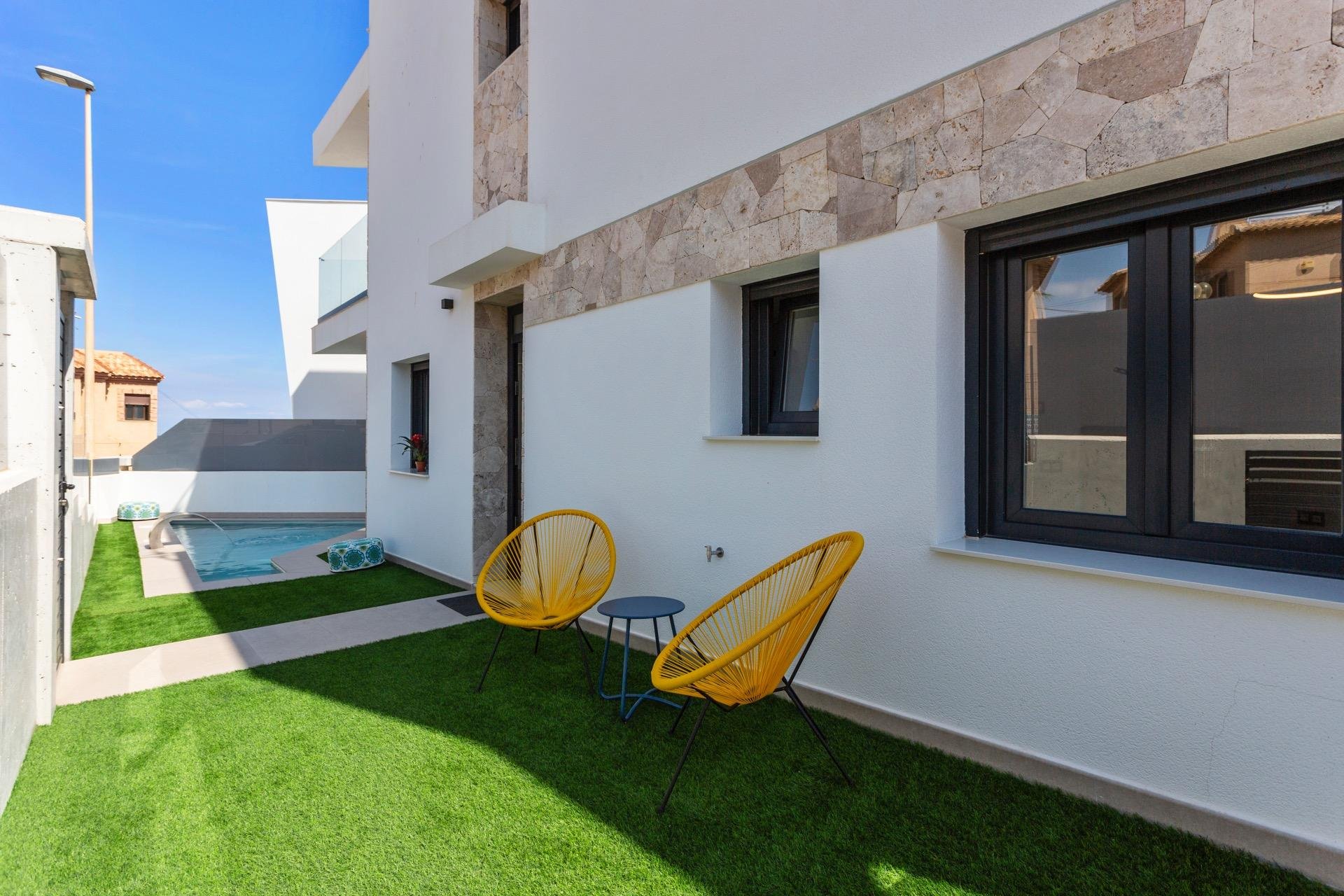 Obra nueva - Villa - Torrevieja - La Mata