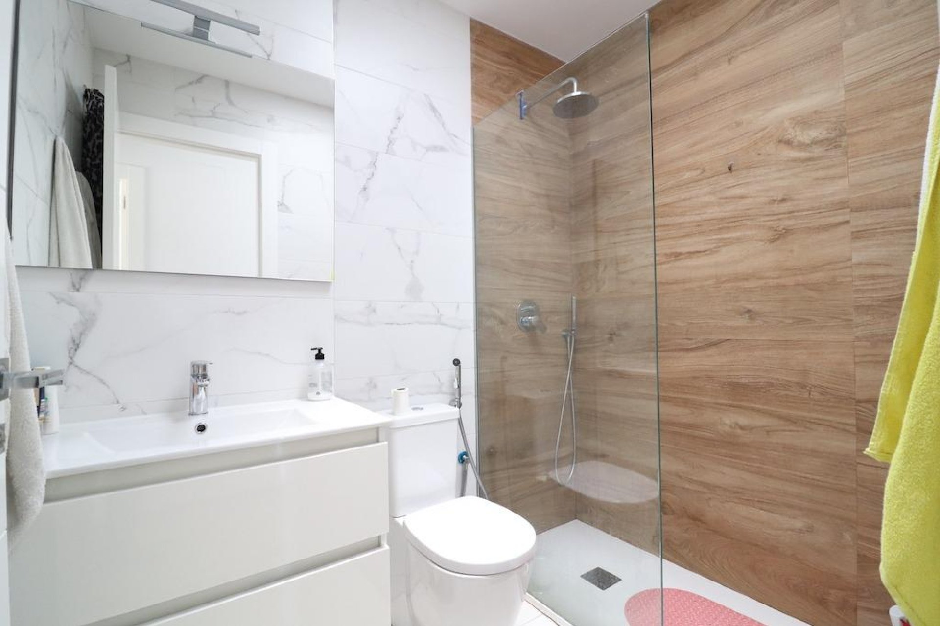 Odsprzedaż - Chalet - San Miguel de Salinas - Urbanizaciones