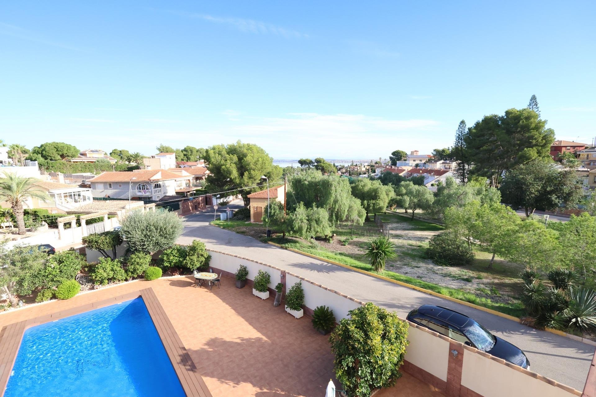 Odsprzedaż - Chalet - Torrevieja - Los Balcones - Los Altos del Edén