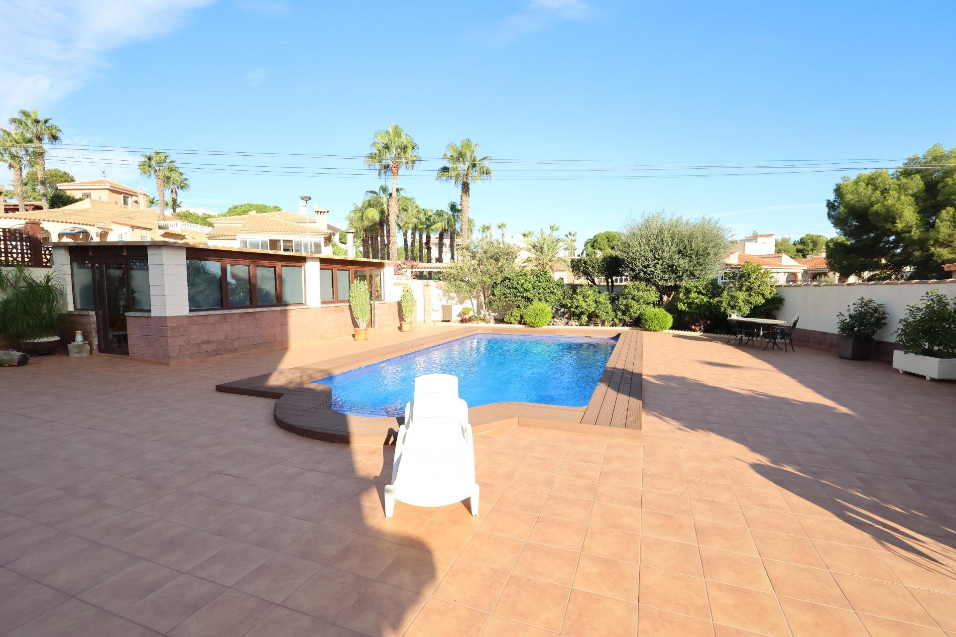 Odsprzedaż - Chalet - Torrevieja - Los Balcones - Los Altos del Edén