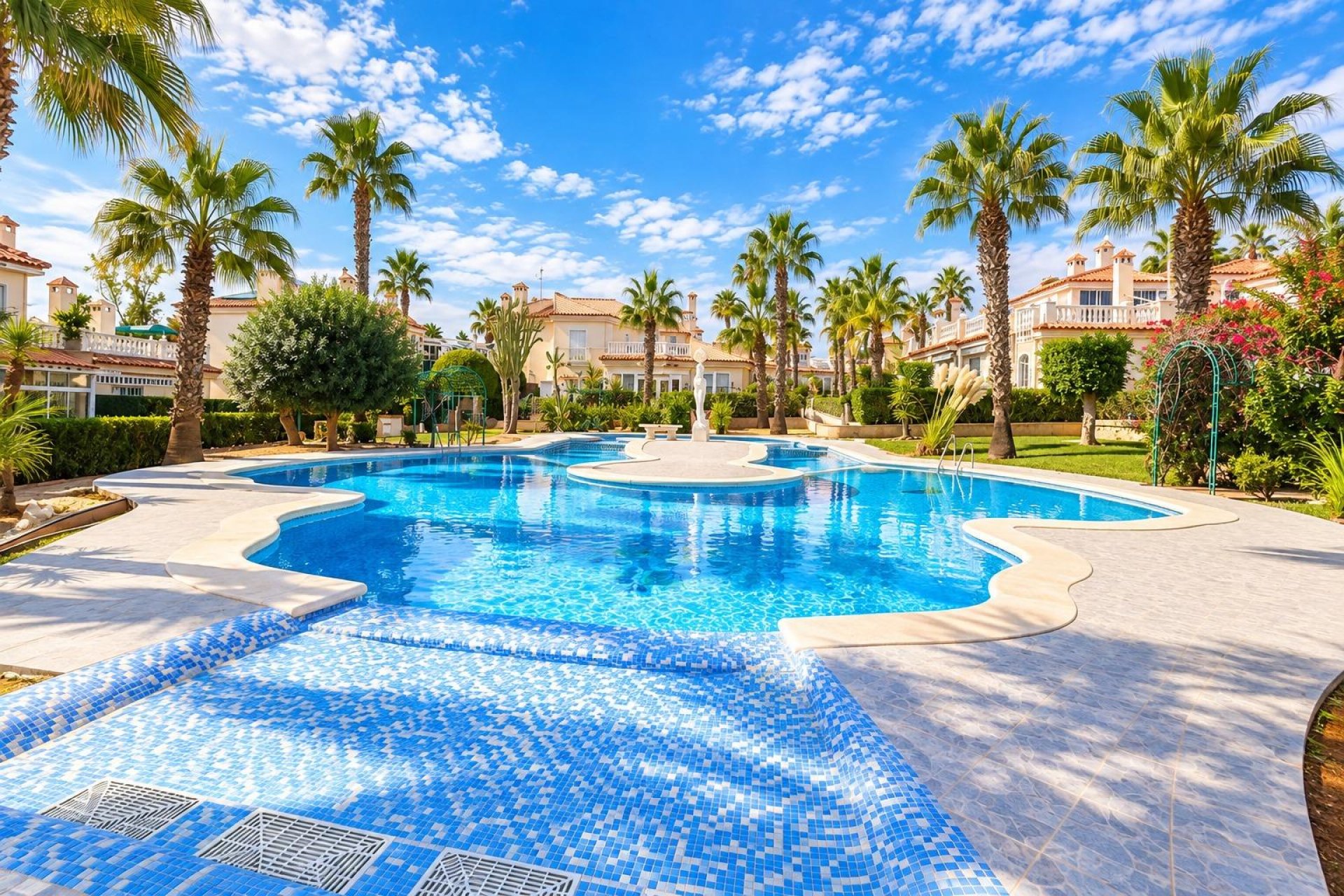 Odsprzedaż - Mieszkanie w bloku - Torrevieja - La Siesta