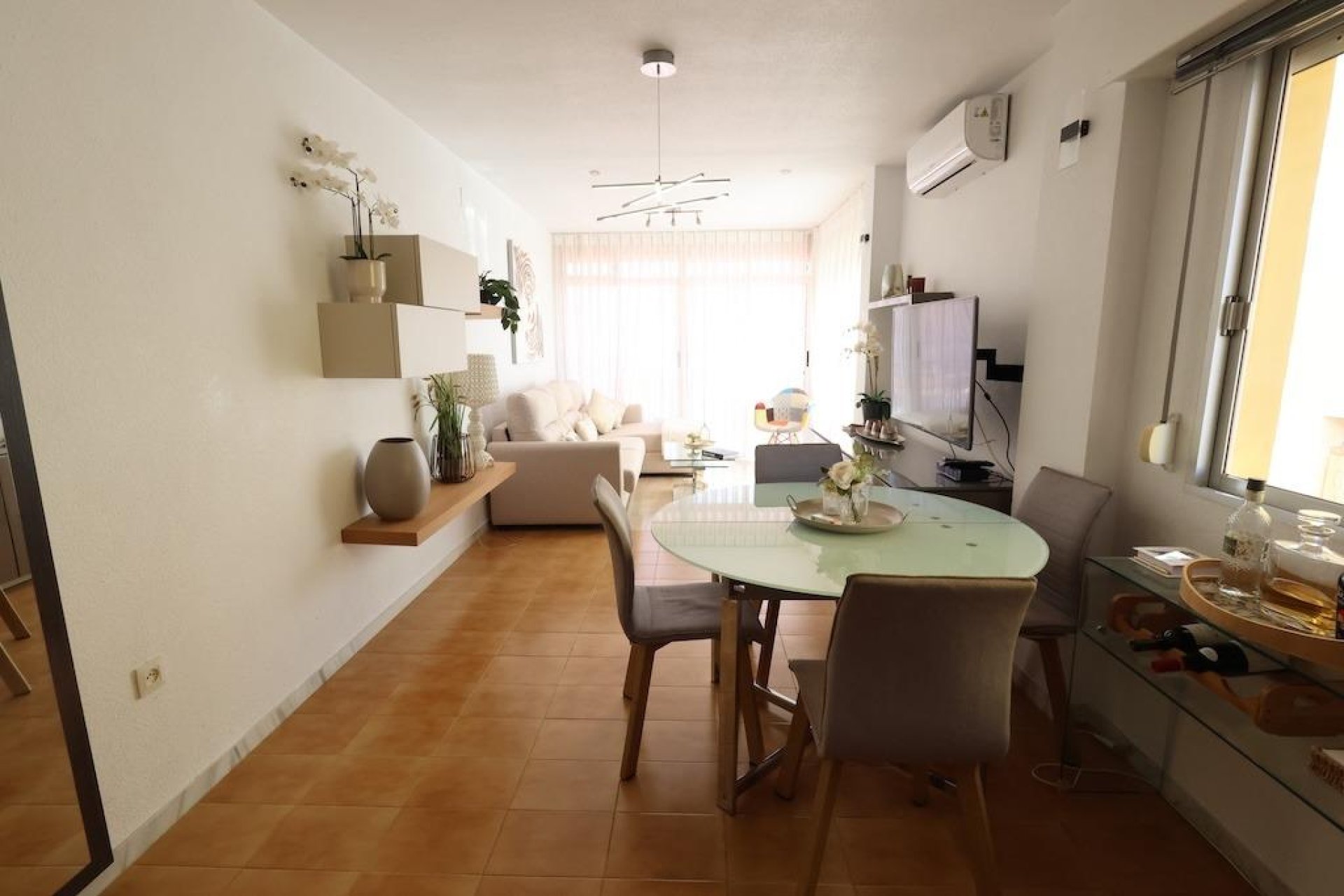 Odsprzedaż - Mieszkanie w bloku - Torrevieja - La veleta