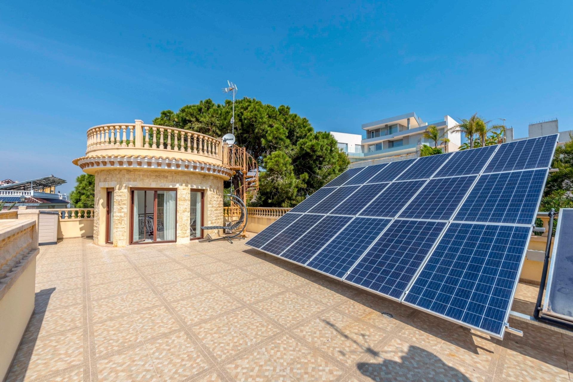 Odsprzedaż - Villa - Orihuela Costa - Campoamor