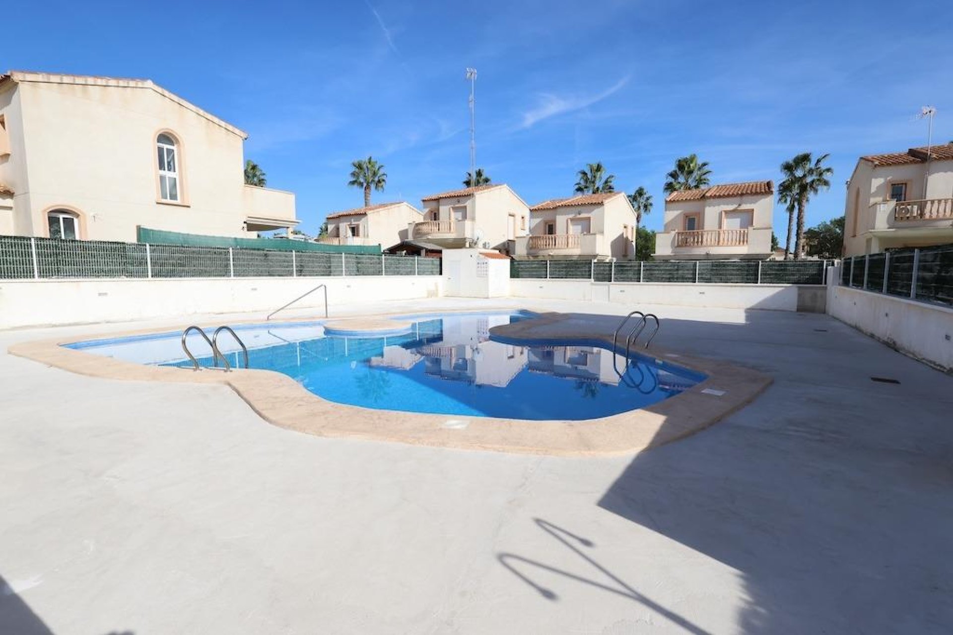 Rental - Chalet - Guardamar del Segura - Urb el raso