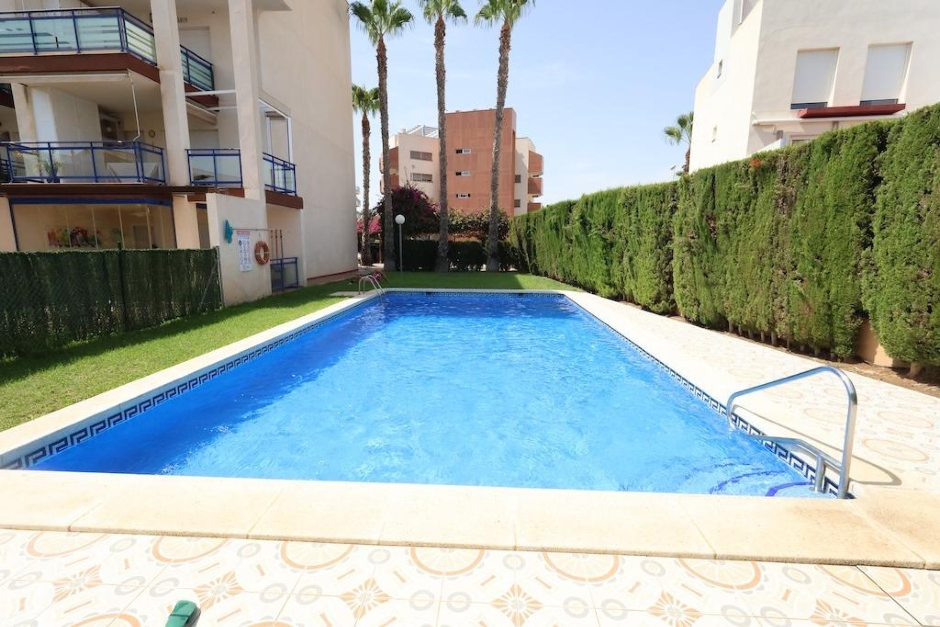 Resale - Apartment  - Orihuela Costa - Aguamarina