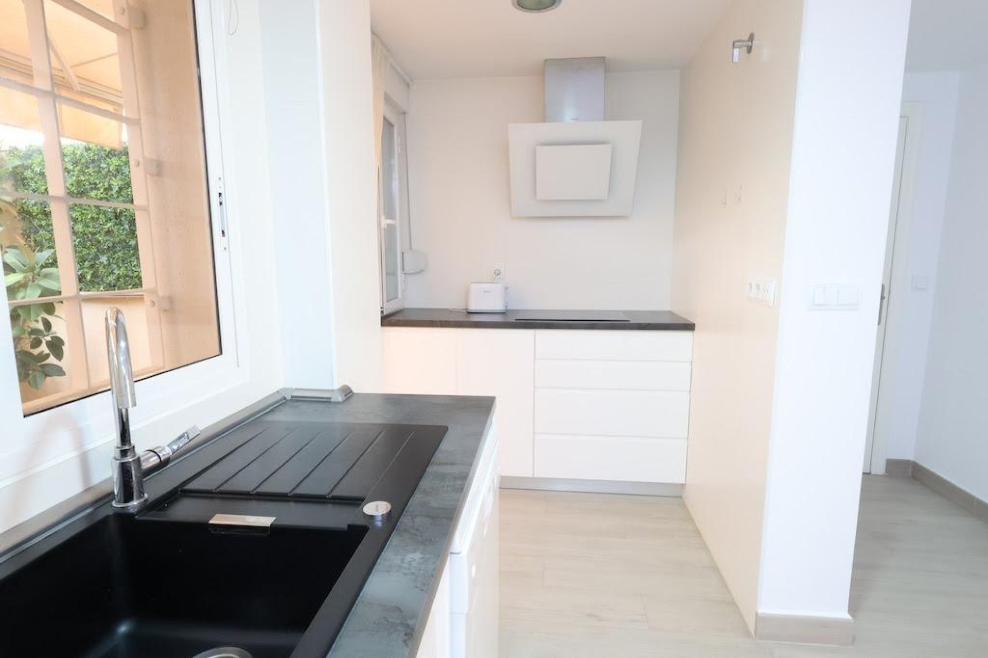 Resale - Apartment  - Orihuela Costa - Campoamor
