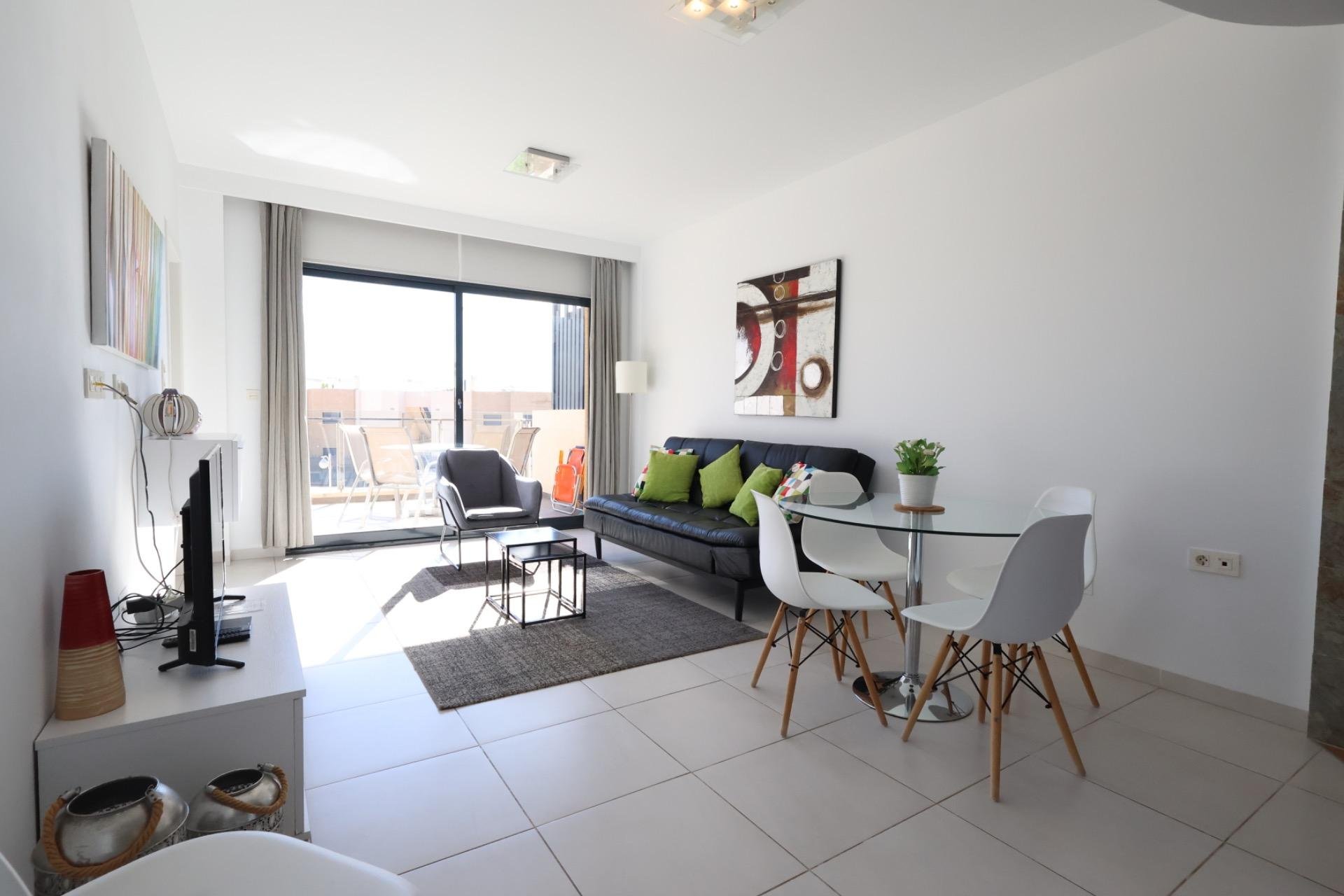 Resale - Apartment  - Orihuela Costa - La Zenia