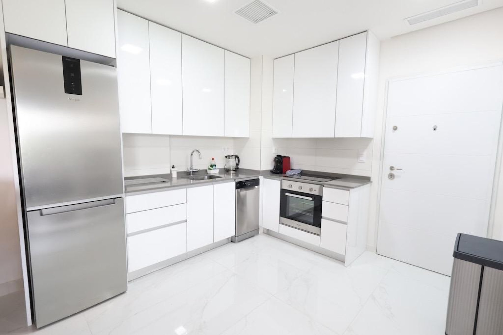Resale - Apartment  - Orihuela Costa - Villamartín