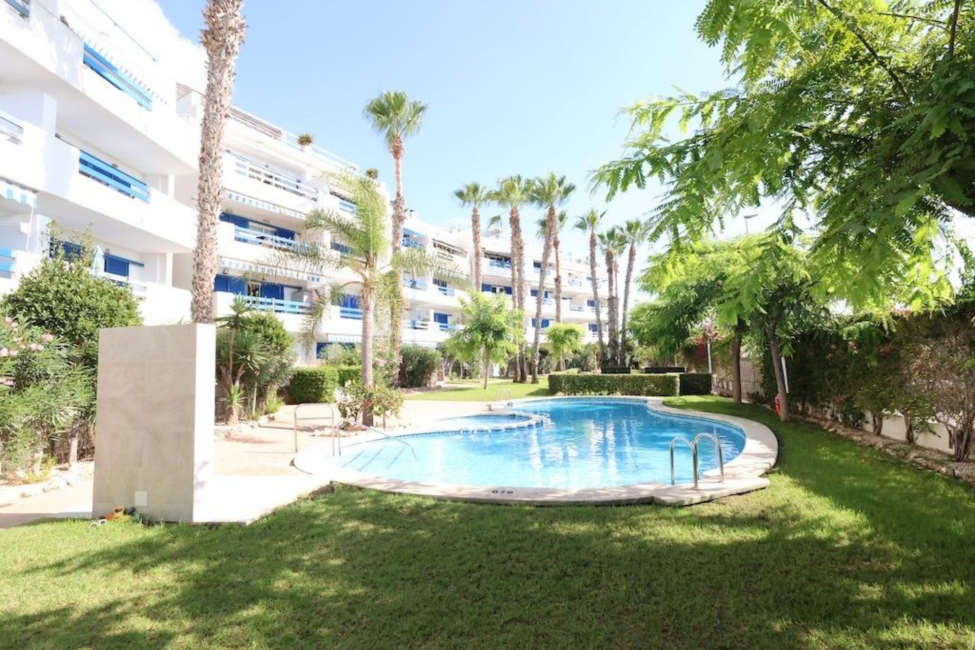 Resale - Apartment  - Orihuela Costa