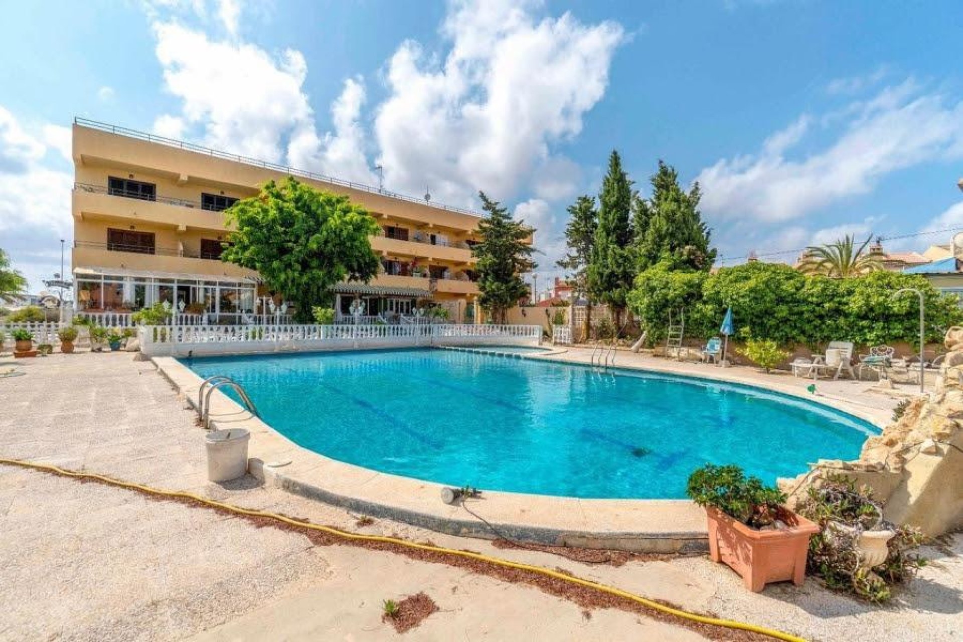 Resale - Apartment  - Torrevieja - Aguas Nuevas