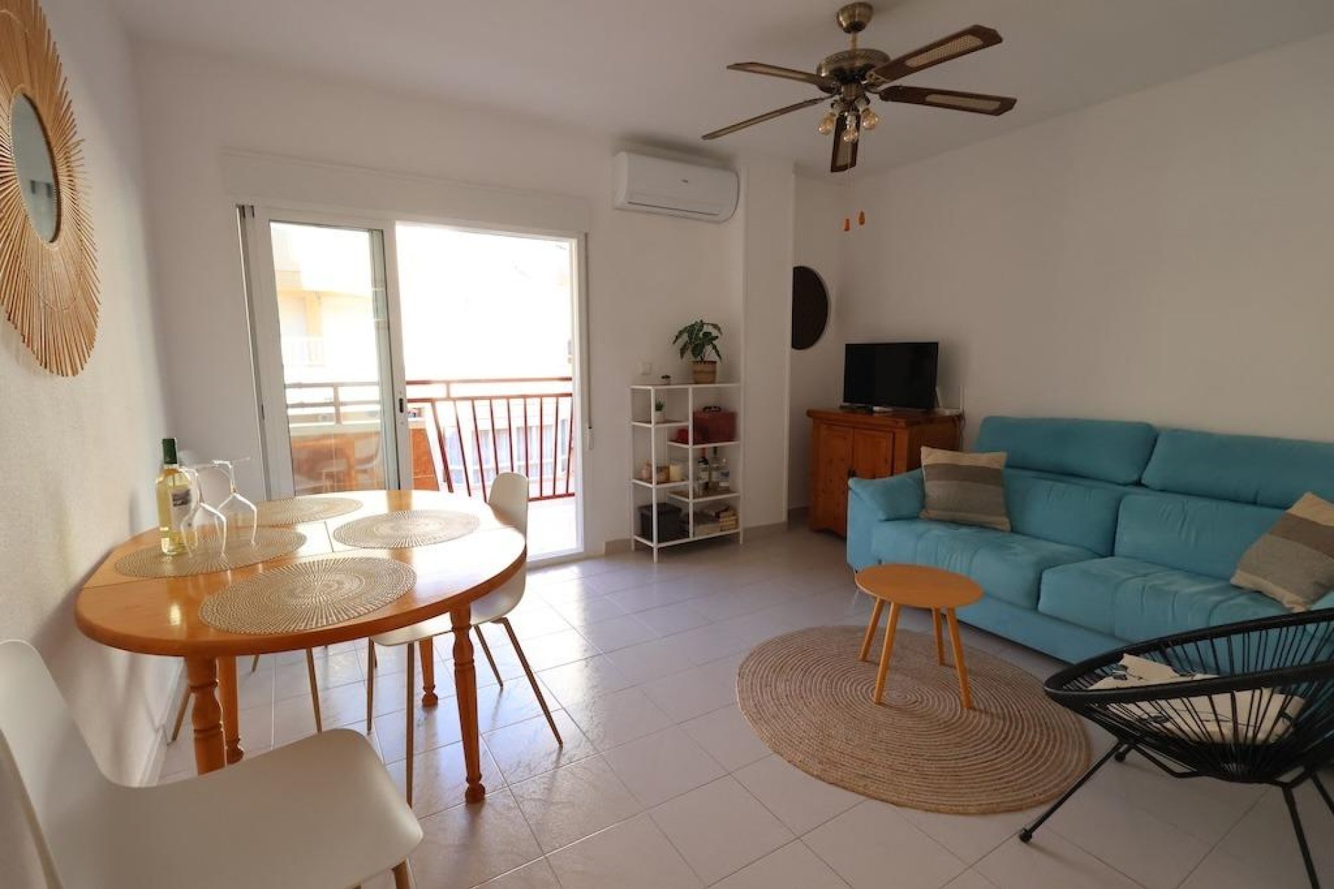 Resale - Apartment  - Torrevieja - Centro