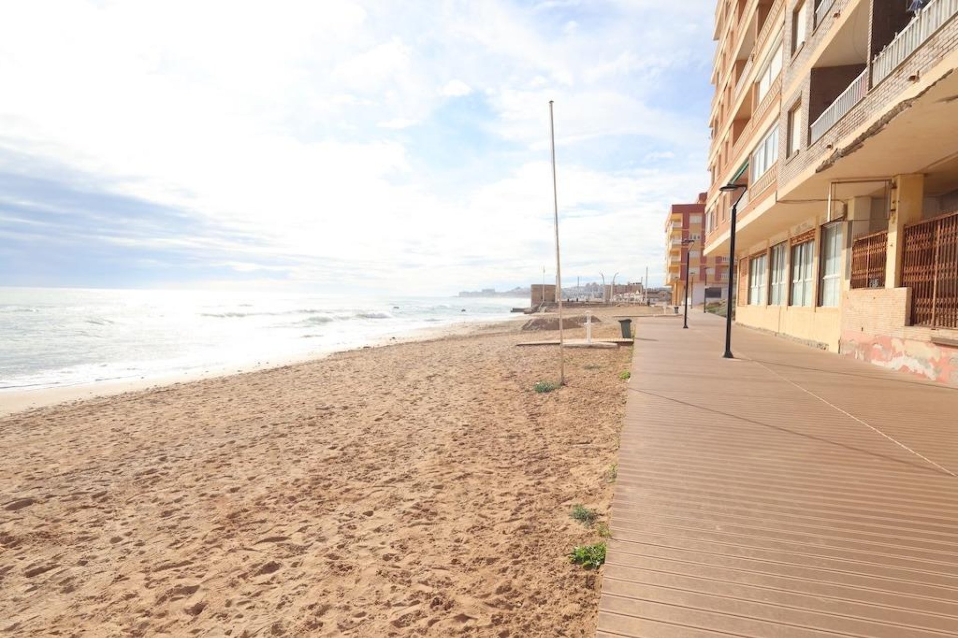 Resale - Apartment  - Torrevieja - La Mata