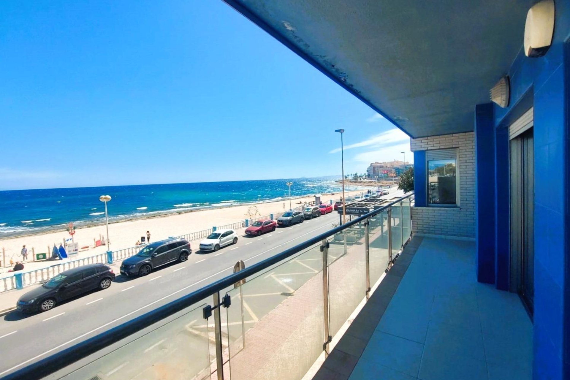 Resale - Apartment  - Torrevieja - Playa de los Locos