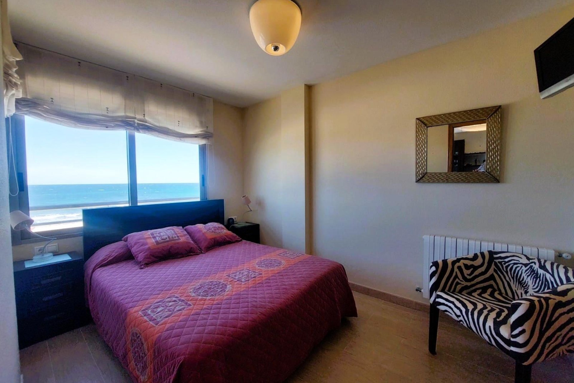 Resale - Apartment  - Torrevieja - Playa de los Locos