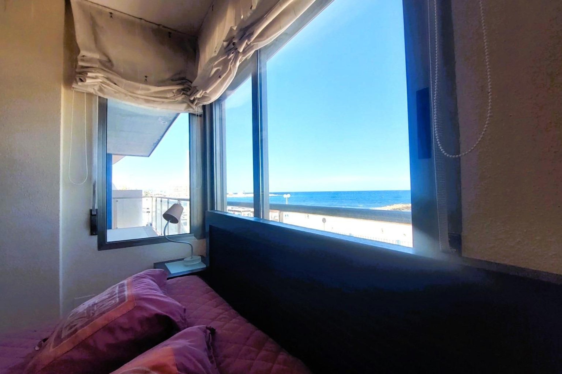 Resale - Apartment  - Torrevieja - Playa de los Locos