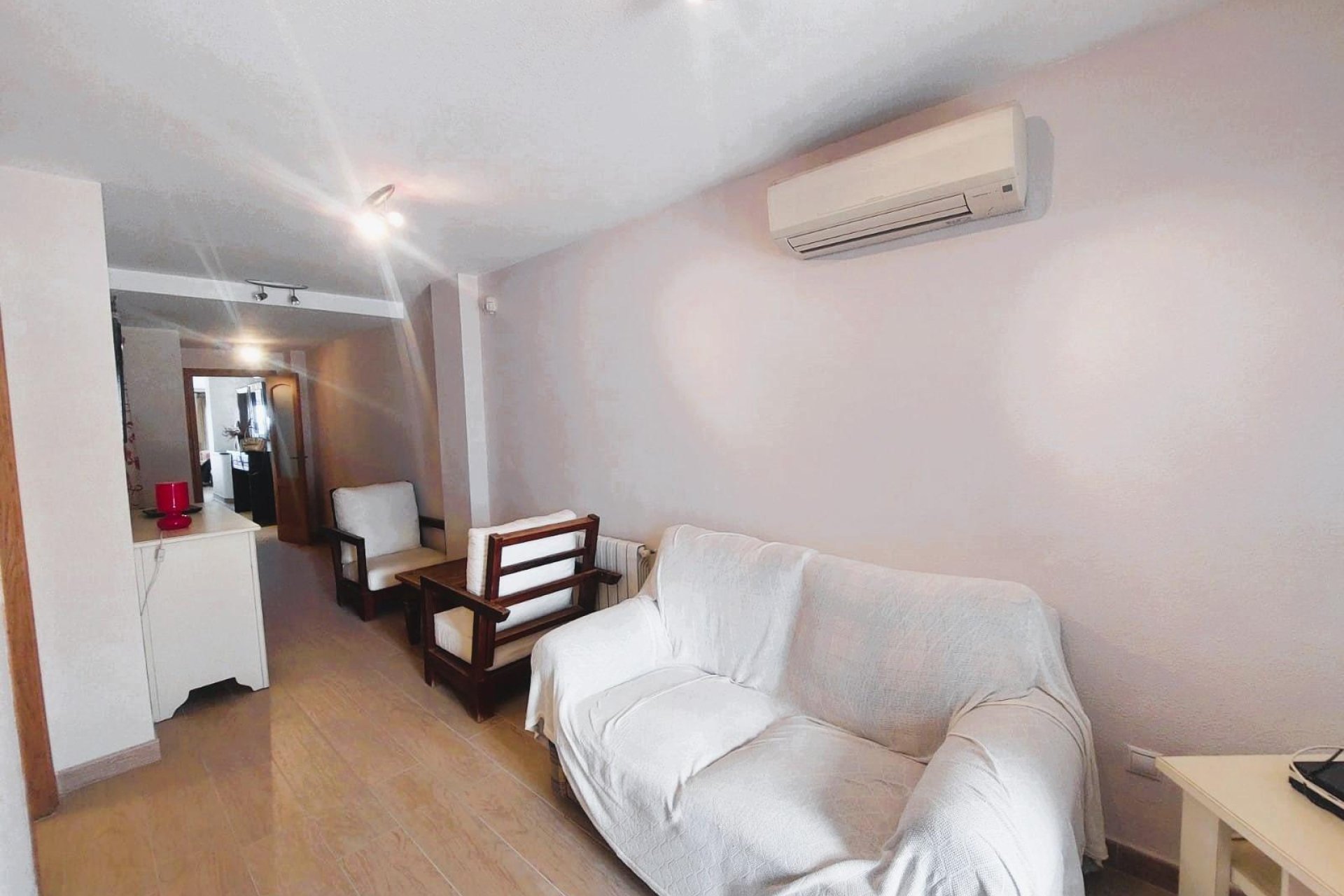 Resale - Apartment  - Torrevieja - Playa de los Locos