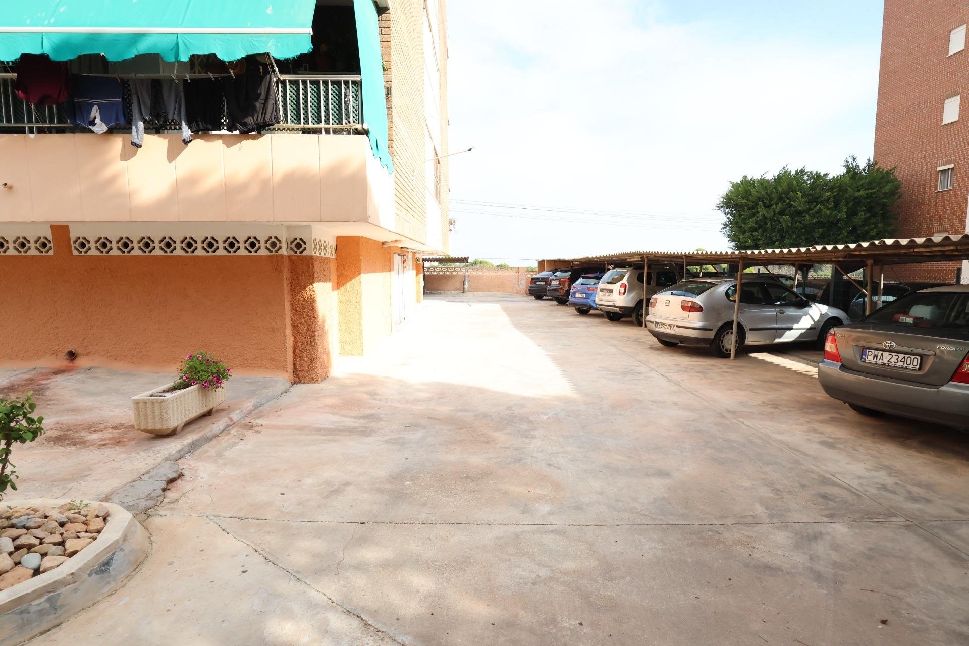 Resale - Apartment  - Torrevieja - Punta prima