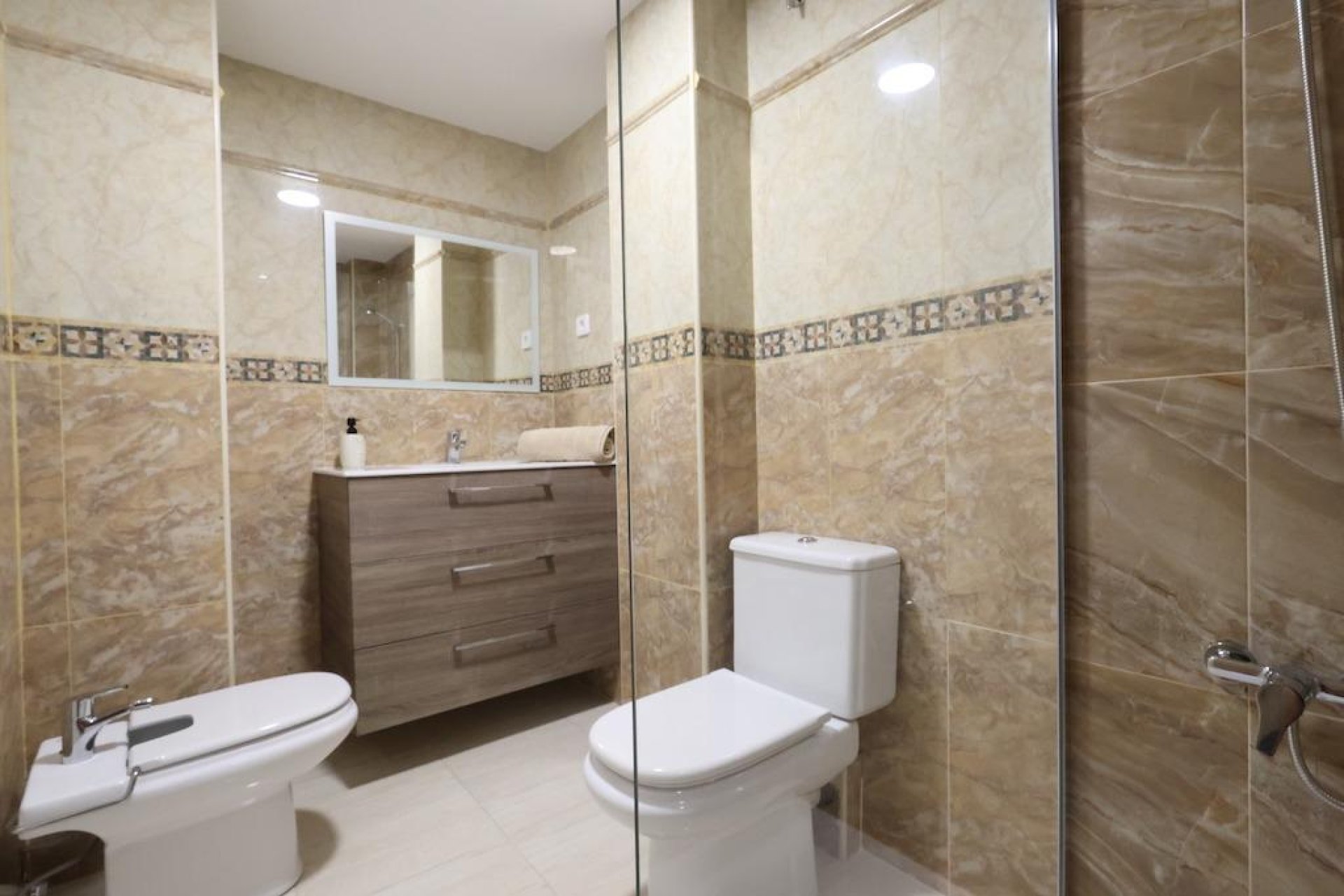 Resale - Apartment  - Torrevieja - torrevieja