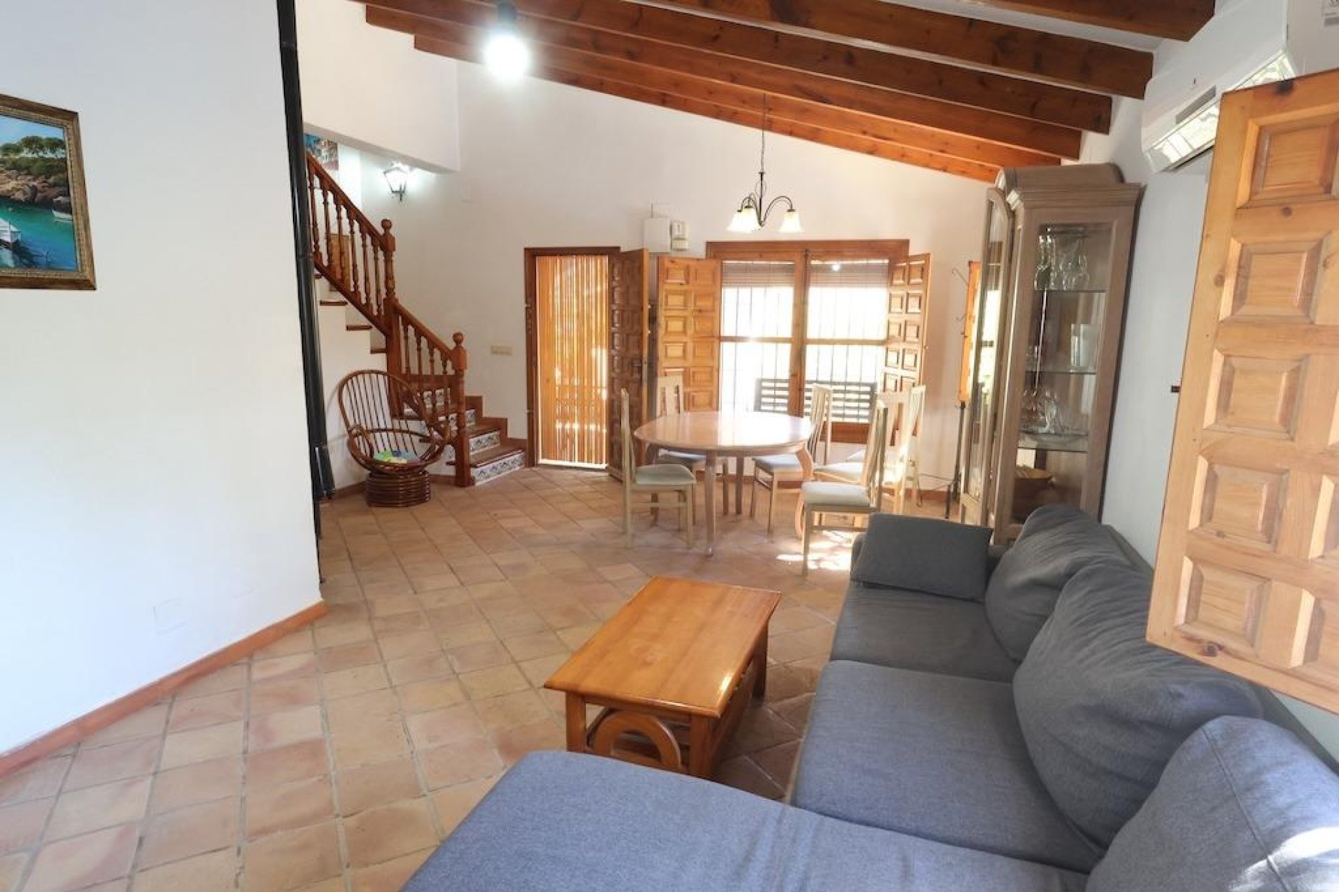 Resale - Chalet - Orihuela Costa - Cabo Roig