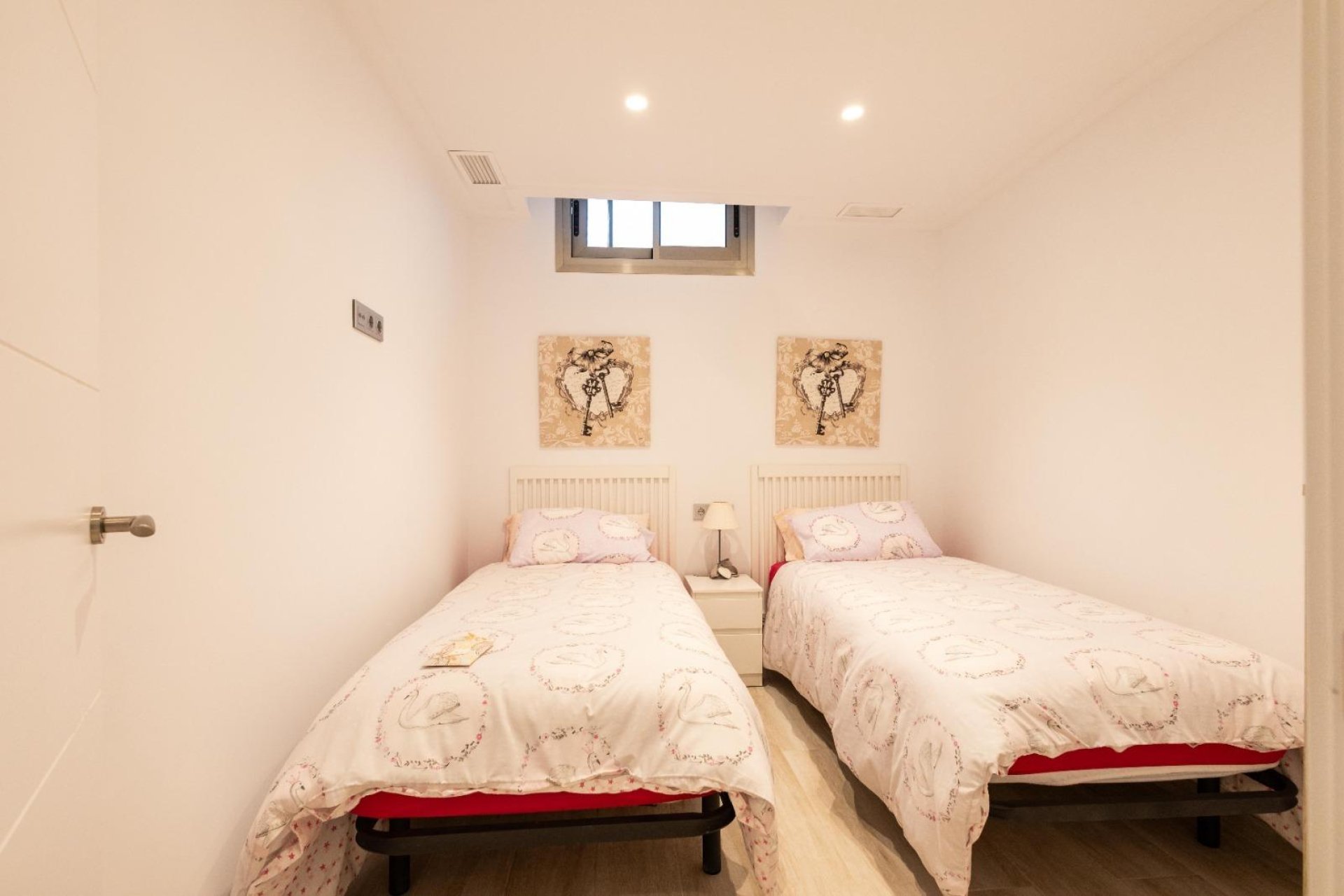 Resale - Chalet - Orihuela Costa - PAU 26