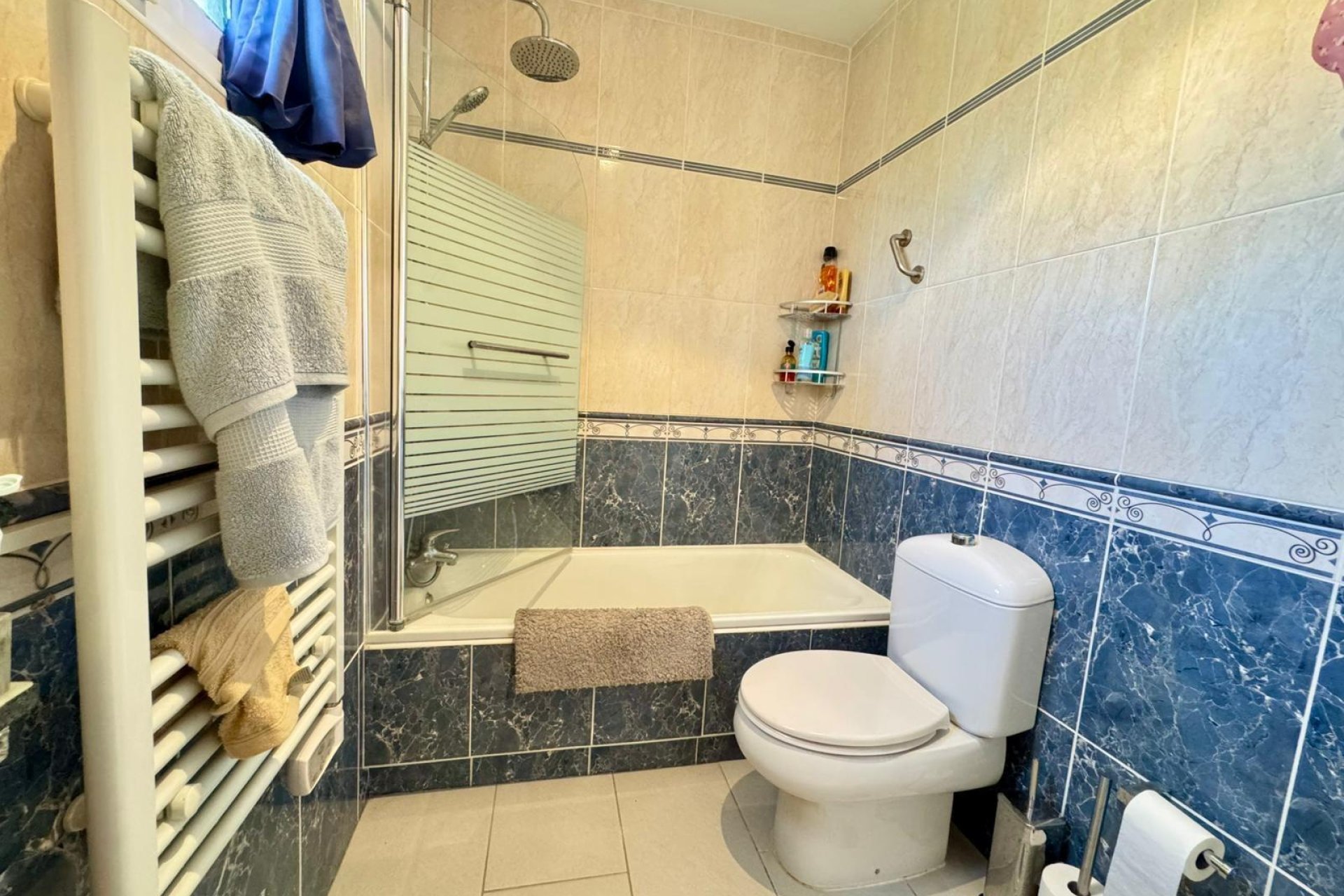 Resale - Chalet - Torrevieja - Los Altos