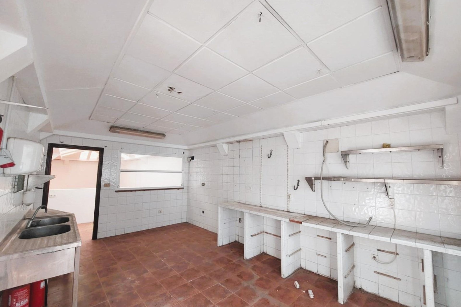 Resale - Commercial Premises - Torrevieja - Los balcones