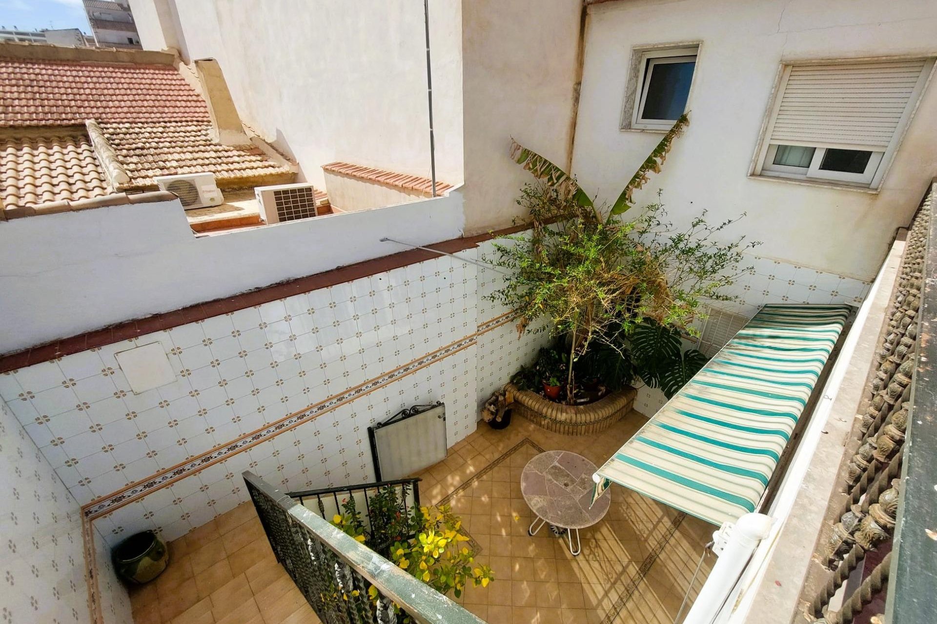 Resale - House - Torrevieja - Centro