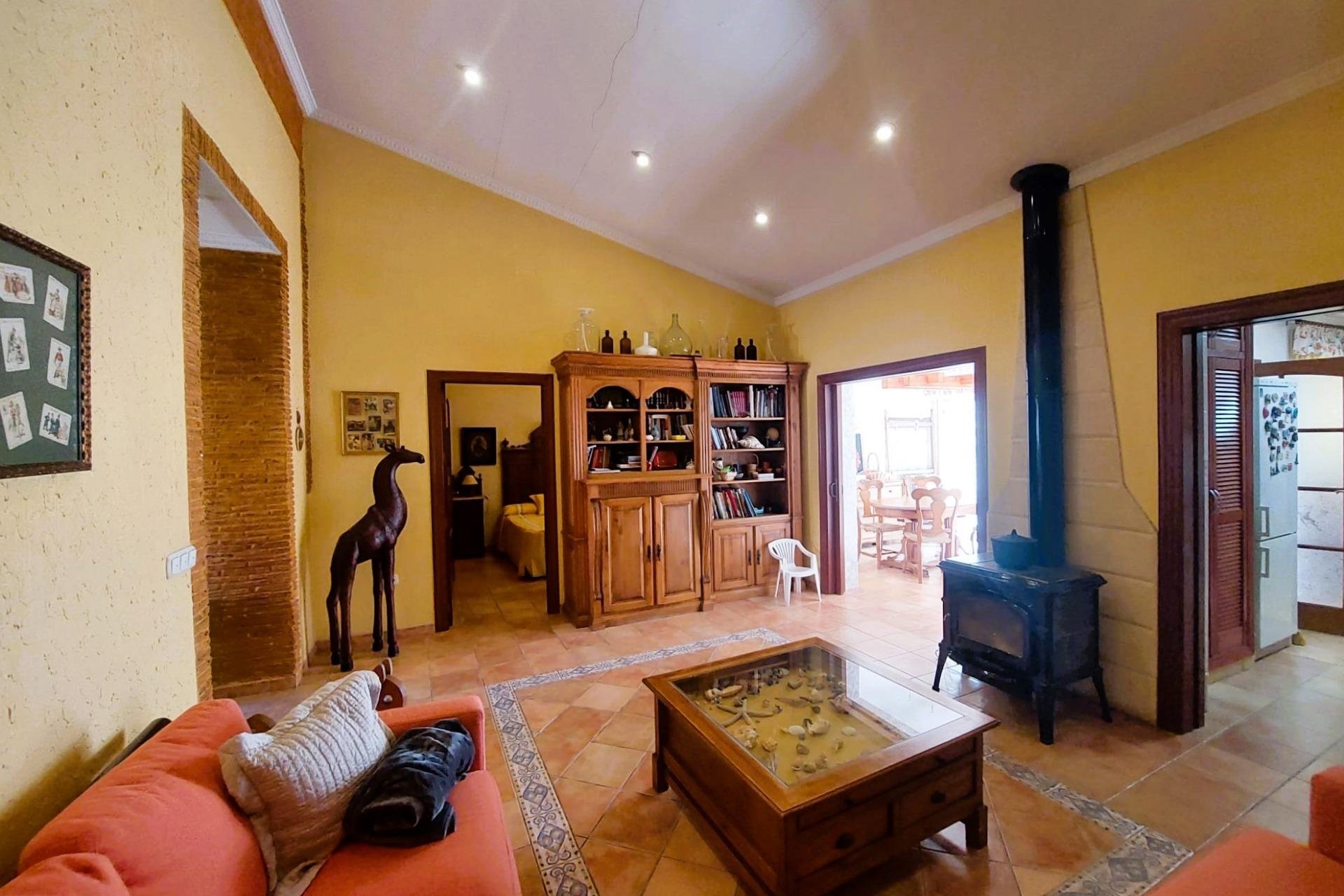 Resale - House - Torrevieja - Centro